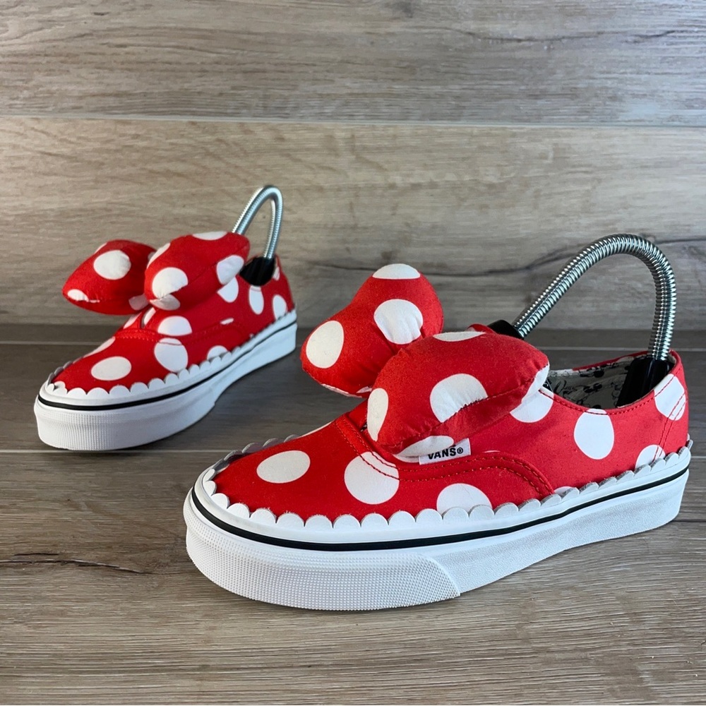 RARE Woman’s VANS Authentic Gore x Disney Minnie's Bow 2018 Size 5 - Picture 1 of 11